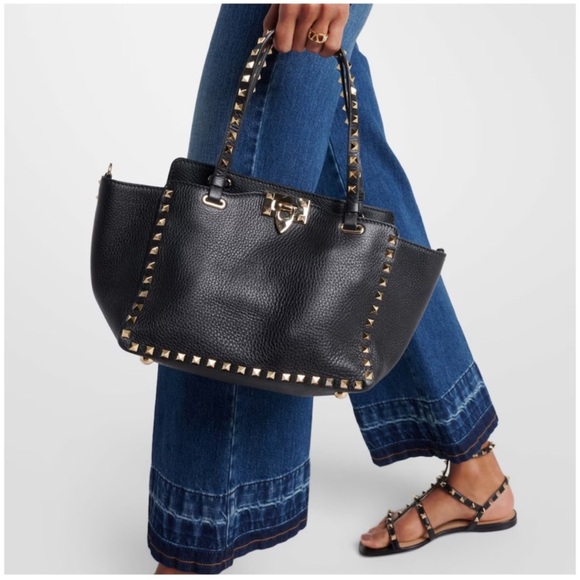 VALENTINO GARAVANI Rockstud Small GRAINY CALF SKIN Tote in MAGENTA - Picture 16 of 16